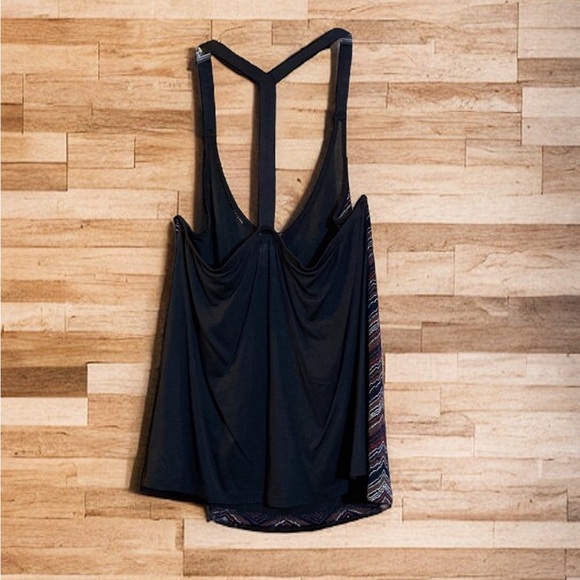 3/$15 DEB Chevron Striped Tank Top - Picture 2 of 6